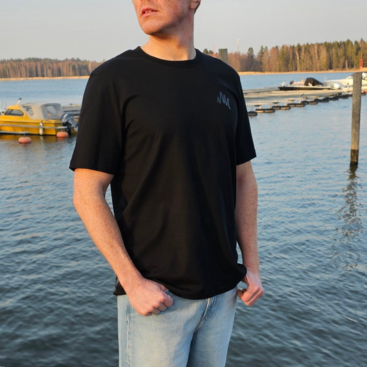 TUNNE T-shirt Ilo black